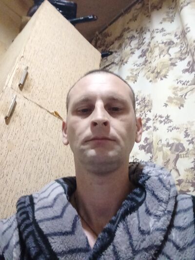  ,   Denis, 37 ,   ,   , c 