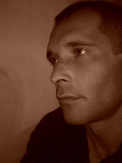  ,   Artem, 42 ,   ,   , c 