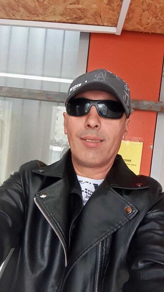  ,   Emir, 44 ,   ,   