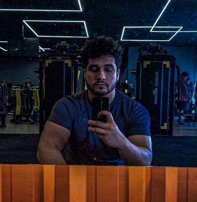  -,   Enrico, 26 ,   , 