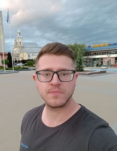  ,   Ihor, 30 ,   ,   , c 