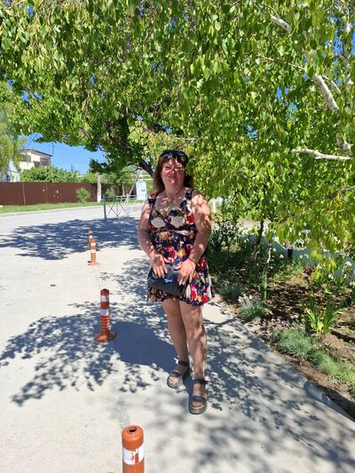  ,   Svetlana, 45 ,   c 