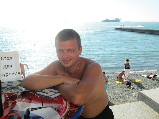  ,   Alexey, 43 ,   