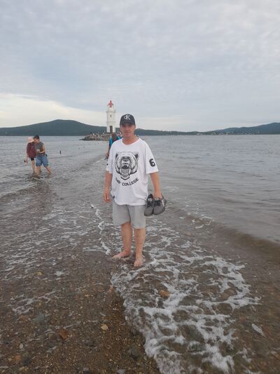  ,   Maikal, 42 ,   ,   