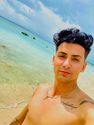  ,   Rigoberto, 25 ,   c 