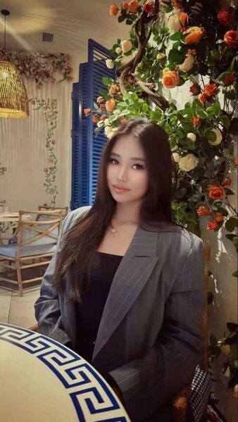  ,   Zhibek, 26 ,     , c 