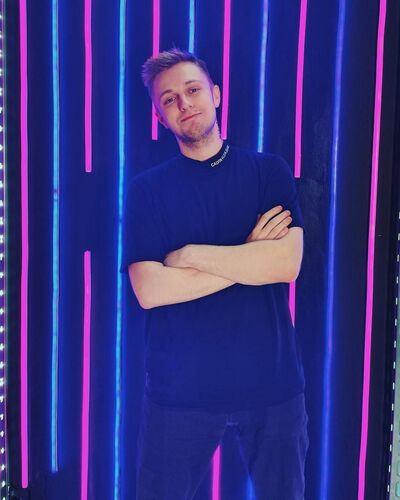  -,   , 24 ,   ,   
