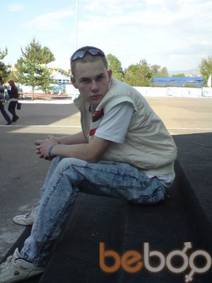  ,   Anton, 35 ,   