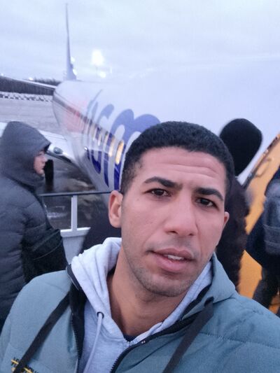  ,   Esmail, 32 ,   ,   