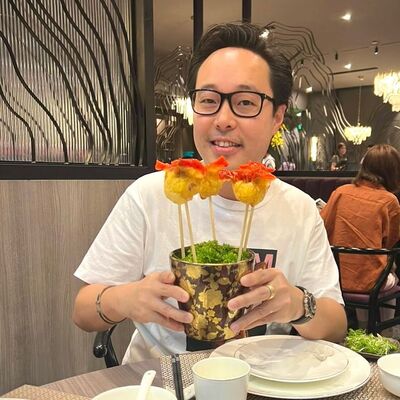  West Park,   Yu Chen, 45 ,   ,   