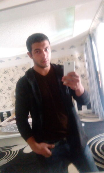  ,   Kolia, 31 ,   