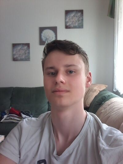  Halle,   , 25 ,     , c , 