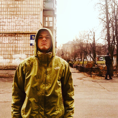  Raszyn,   ˸, 23 ,  