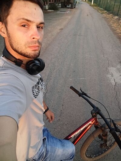  deleted,   Artem, 26 ,   ,   