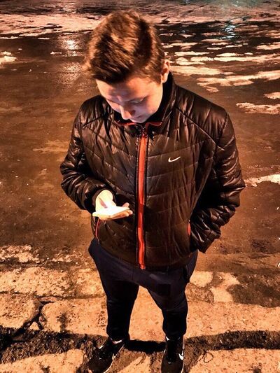  --,   , 25 ,   