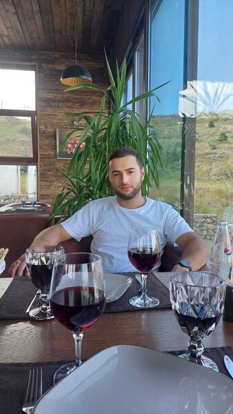  ,   Goga, 27 ,   ,   