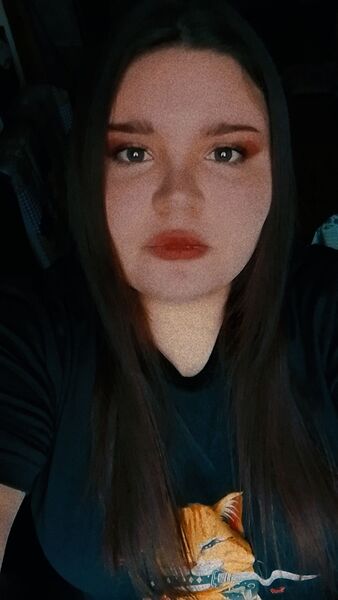  ,   Darya, 20 ,  