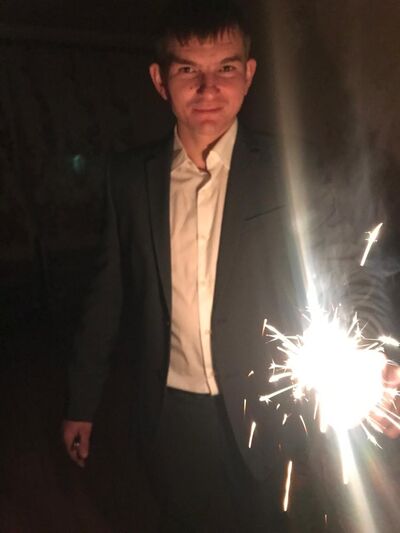  ,   Pavel, 32 ,     , c 