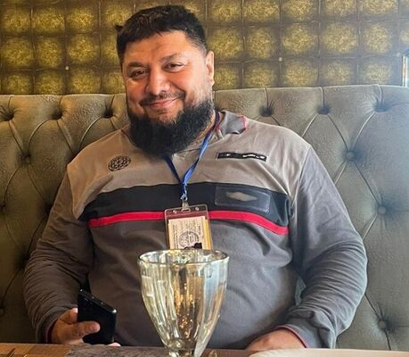  ,   Amir, 42 ,   ,   , c 