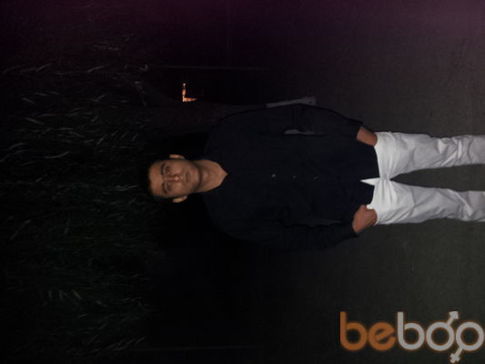  ,   Janik, 40 ,   