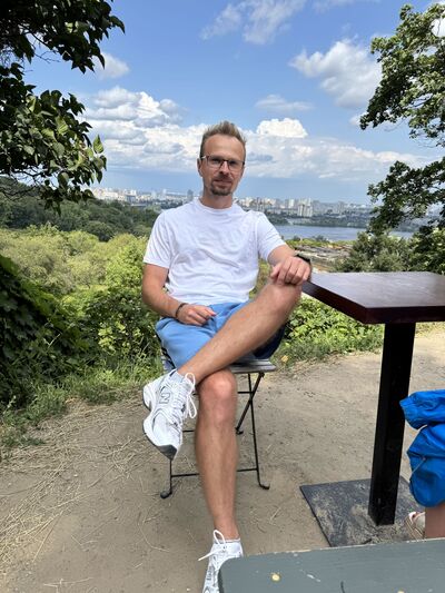  ,   Andrew, 39 ,   ,   