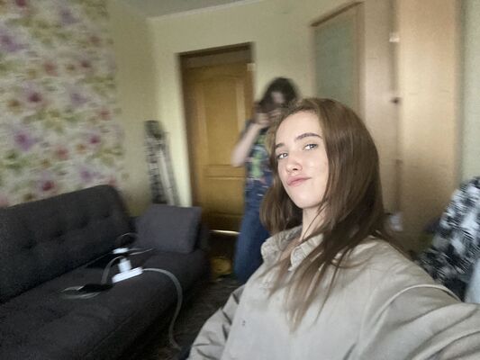  ,   Evva, 20 ,   
