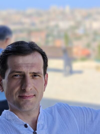  ,   Igor, 43 ,   ,   , c , 