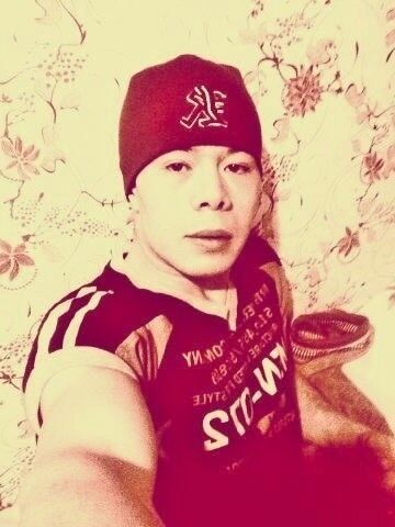  ,   Albert, 32 ,   