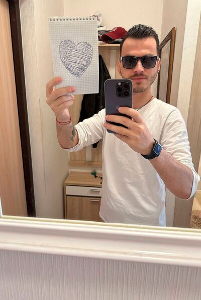  -,   Hunter, 32 ,   ,   , c 