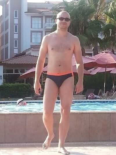  ,   Stef, 36 ,   