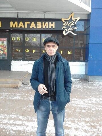  ,   Maks, 49 ,   