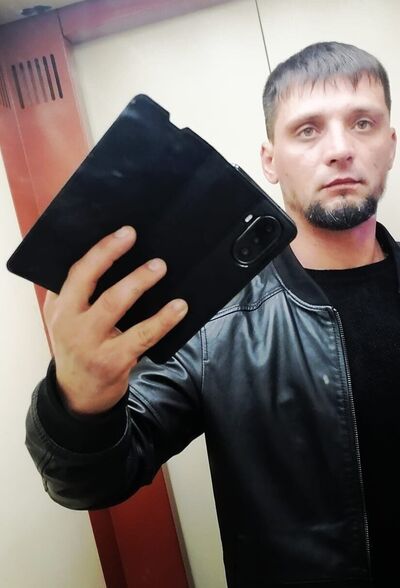  ,   Toni, 33 ,   ,   