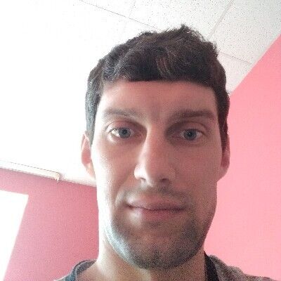  Praha,   Serhij, 32 ,   ,   