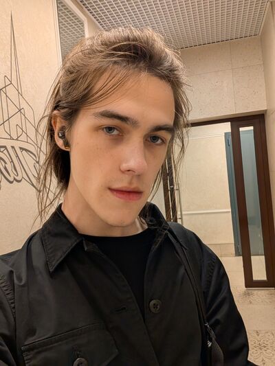  ,   Nik, 18 ,   ,   