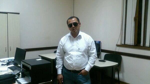  ,   Aziko, 44 ,  