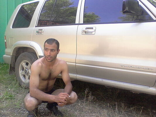  ,   Manuk, 37 ,   ,   