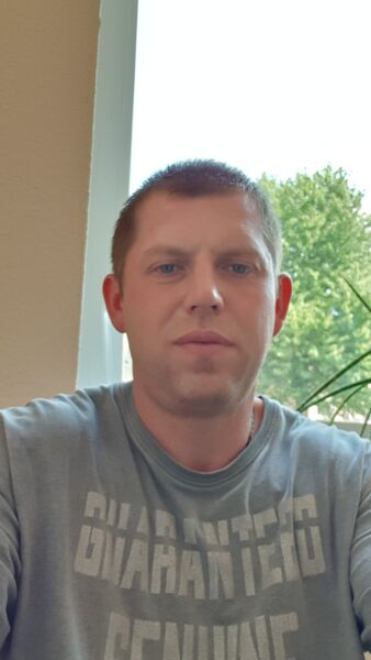  ,   Andrej, 42 ,   ,   , c 
