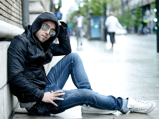  ,   Najibulo, 33 ,   ,   , c 