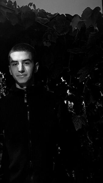  ,   Denis, 21 ,   ,   