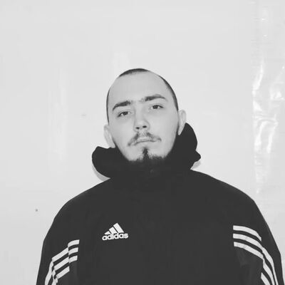  ,   Slonone, 26 ,   ,   
