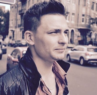 Logan,   , 37 ,   