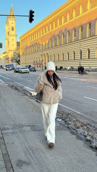  Pazarkoy,   , 27 ,   ,   