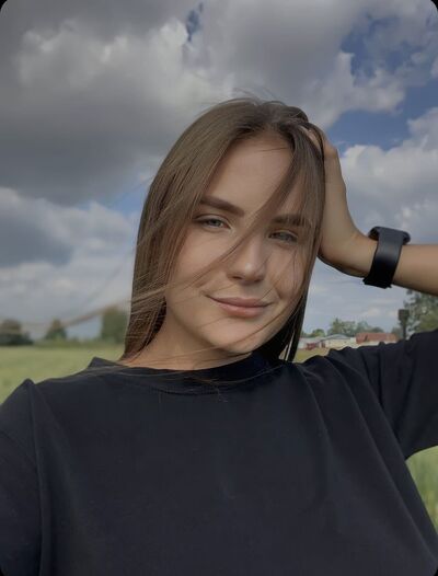 ,   Dasha, 20 ,   ,   