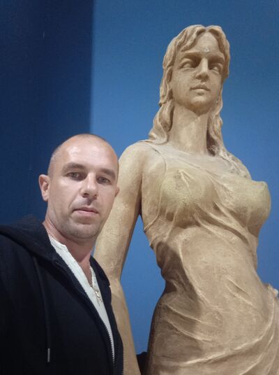  ,   Andrey, 42 ,   ,   