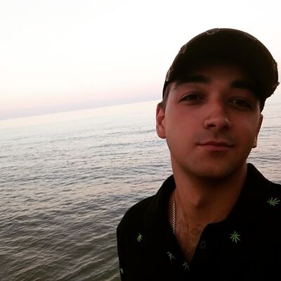  ,   Vlad, 23 ,   ,   