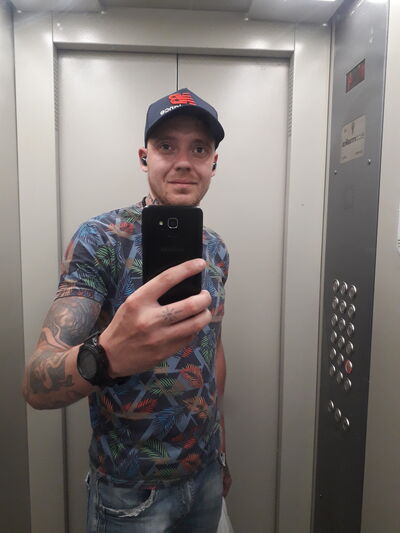  --,   , 33 ,   c 