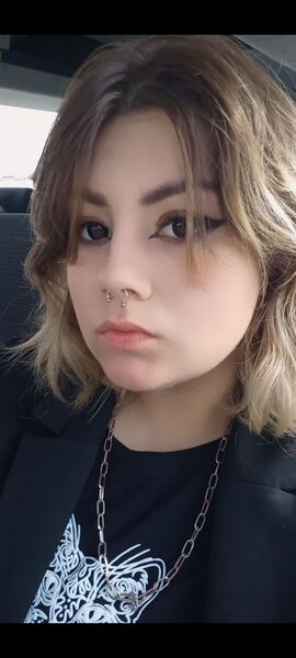 ,   Dana, 21 ,   c 