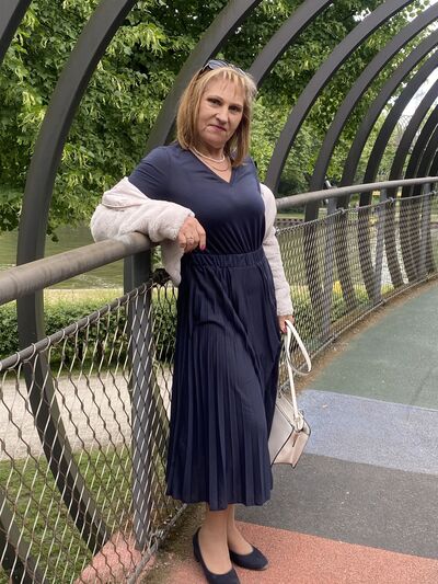  Neuss,   , 57 ,   ,   