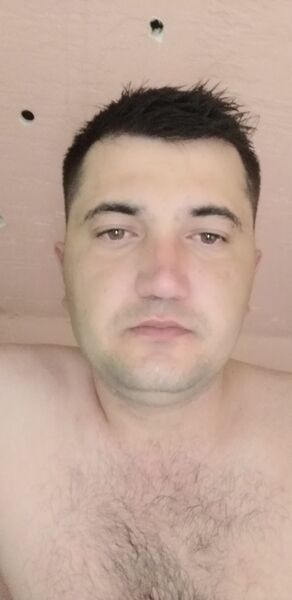  ,   Ali, 33 ,   ,   
