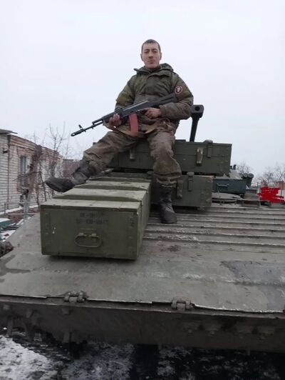  -,   Viktor, 38 ,   ,   